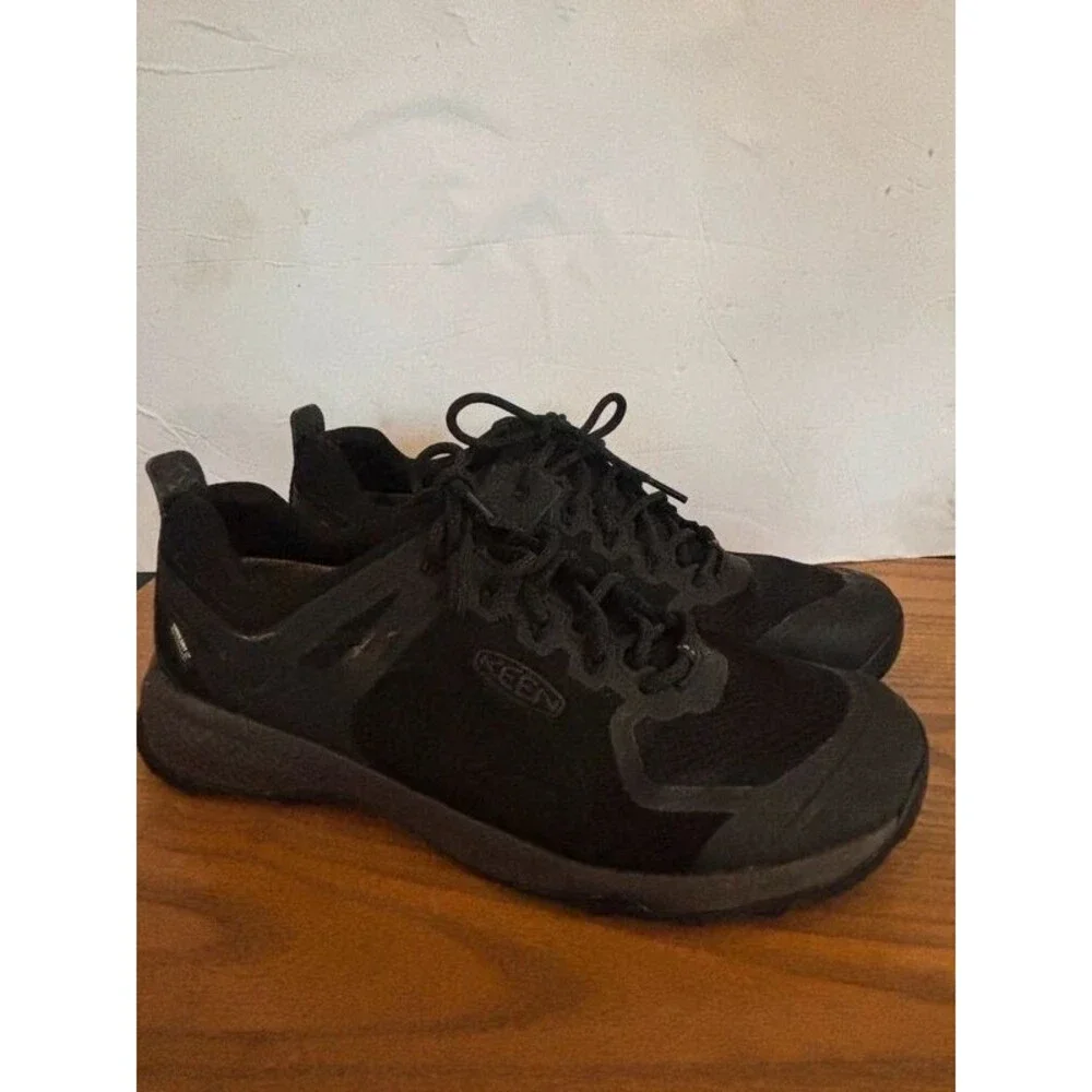 Keen these hiking